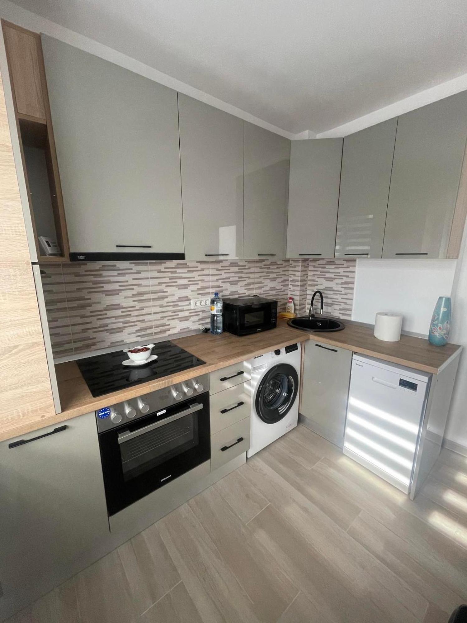 Luxury Apartment Piteşti Exterior foto
